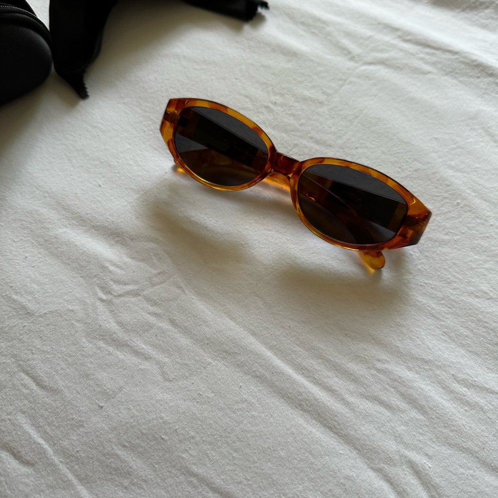 Vintage chanel amber sunglasses